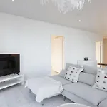 Villa Kintaus Lakeside *