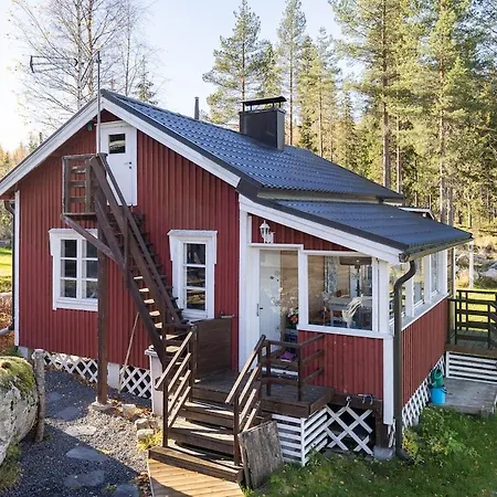 Kintaus Lakeside Villa *